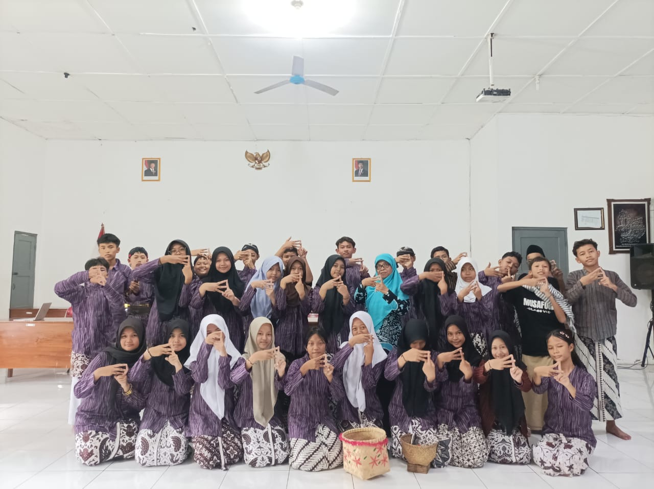 DIKELAS